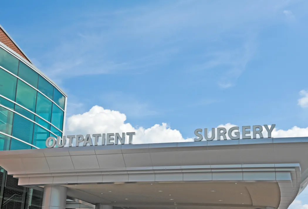 Outpatient surgery center pick-up and drop-off area.